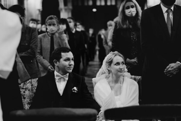 Communion de mariage en l'église Saint-André de Bayonne au Pays basque