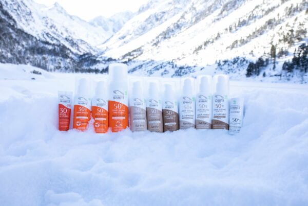 Produits Laboratoires de Biarritz photographiés au lac de Gaube