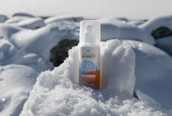 Produits Laboratoires de Biarritz photographiés au lac de Gaube