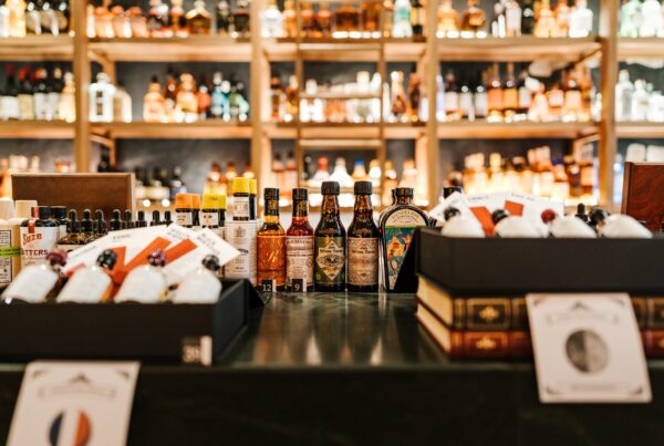 Shooting pour Le clan Hannibal, boutique de spiritueux à Bayonne au Pays basque