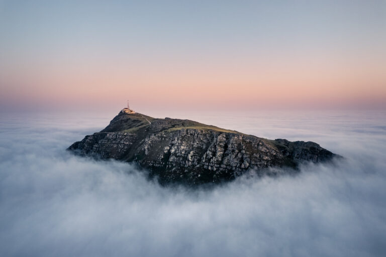 lever soleil rhune- randonne la Rhune - mer de nuages pays basque