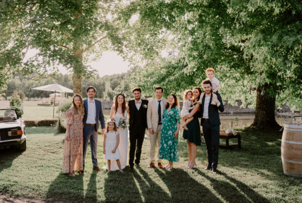 photo de groupe mariage - contrejour photographe mariage - photo de groupe mariage