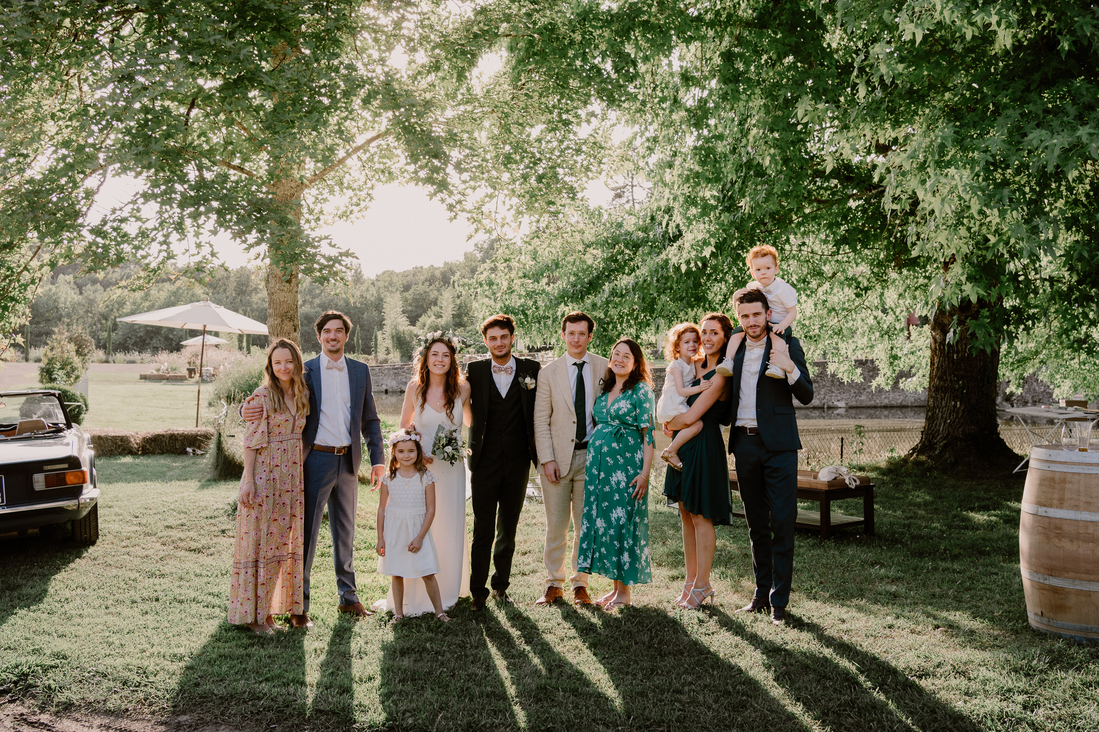 photo de groupe mariage - contrejour photographe mariage - photo de groupe mariage